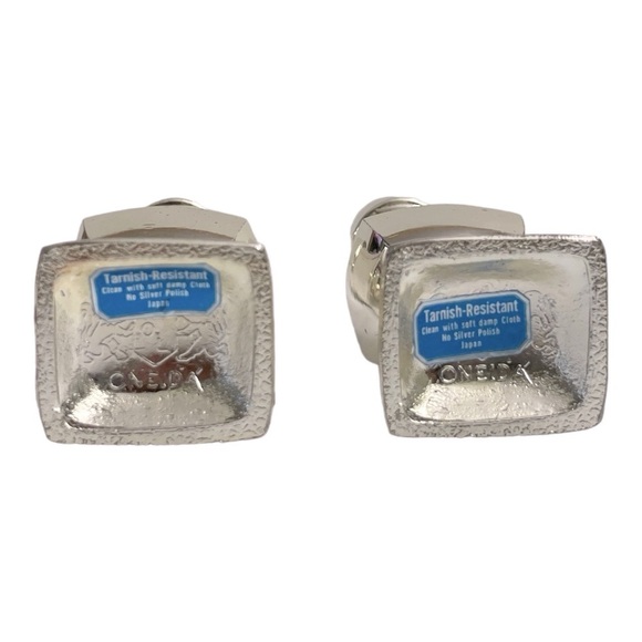 Vintage Oneida Chippendale Set Sil-verplate Salt Pepper Shakers - Picture 4 of 10